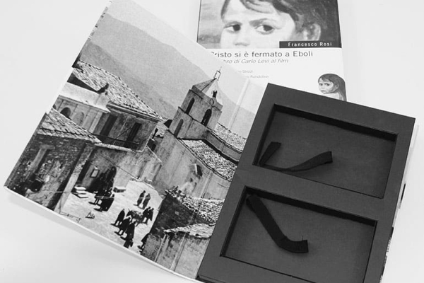 Kit per audiocassette e libro